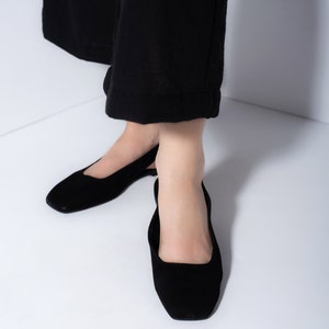 black mules for women