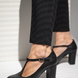 black mary jane heels