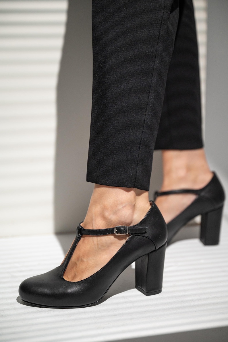 black mary jane heels
