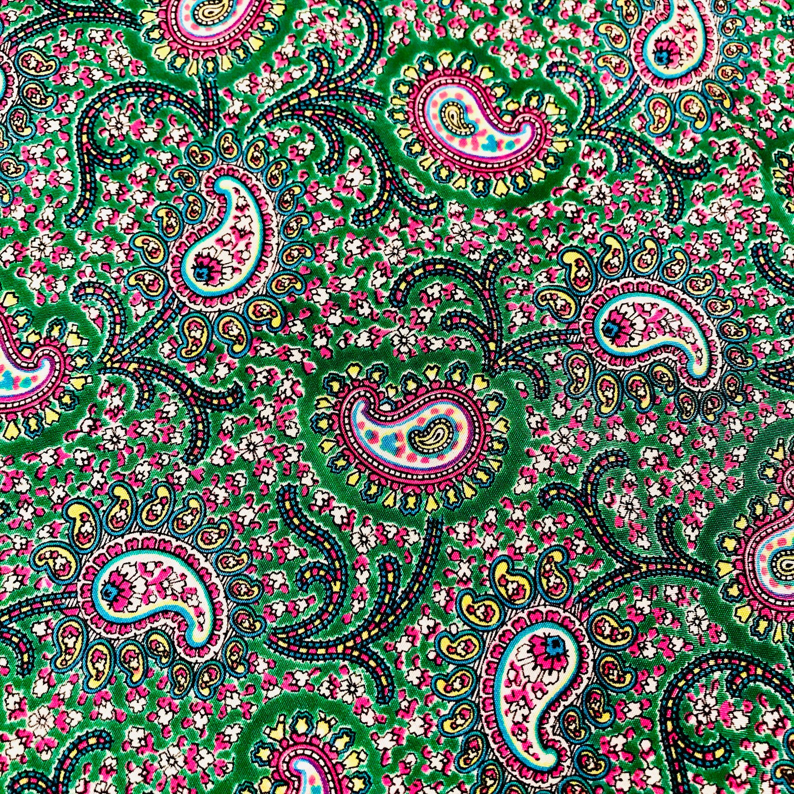 4 YARDS True Vintage Paisley Print Fabric Etsy
