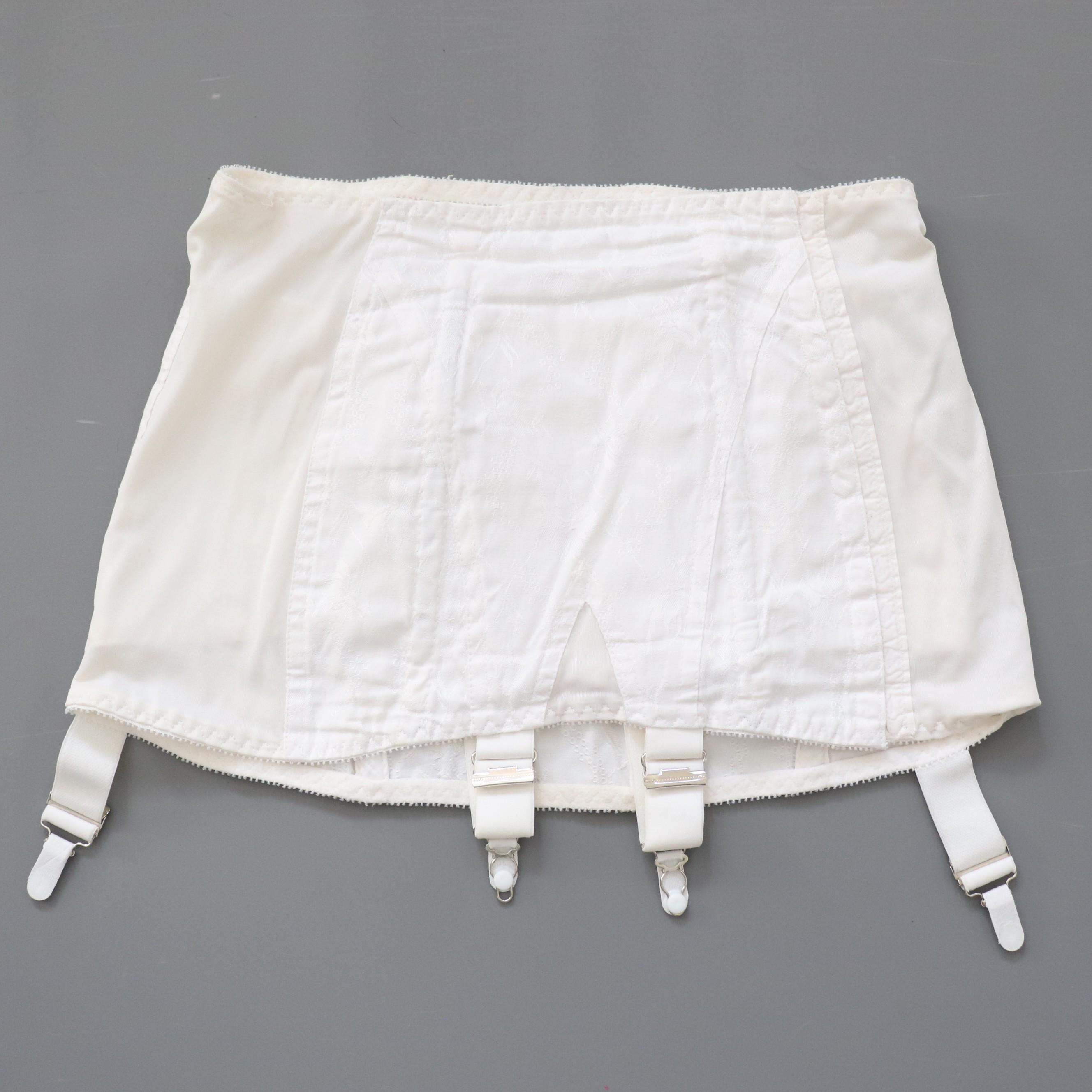 1920s garter belt 1920s Rolled Stockings & Trendy Tights