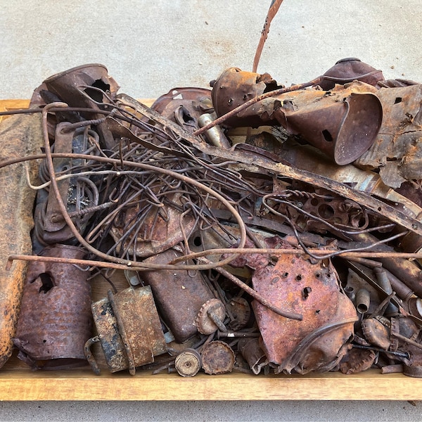 AZ Desert Rusted Found Objects Assortment of Rusty Metal Pieces #46