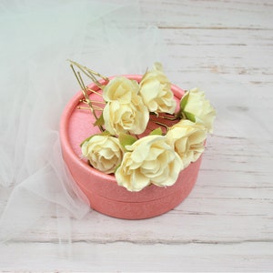 Rose hair pins Bridal hair pins Wedding bobby pins Bridal hair clip Bridesmaid hair comb Flower hair pins babys breath hair Floral hair clip