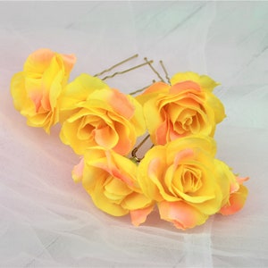Rose hair clip Wedding bobby pins Bridal hair clip Flower hair pins babys breath hair Bridesmaid hair comb Bridal hair pins Floral hair clip