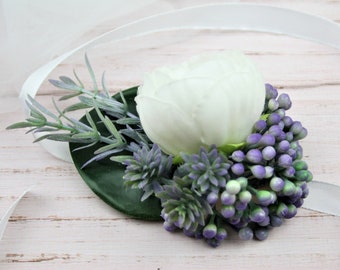 Bridal wrist corsage Wedding wrist corsage Succulent corsage prom Flower wrist corsage Prom corsage Purple corsage White corsage girl peony