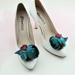 Emerald Floral Shoe Clips: Handmade Bridal Shoe Decoration