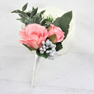 Wedding boutonniere for men Rose boutonniere Groom buttonhole flower boutonniere Boutineer Greenery boutonniere pins Rustic boutonniere