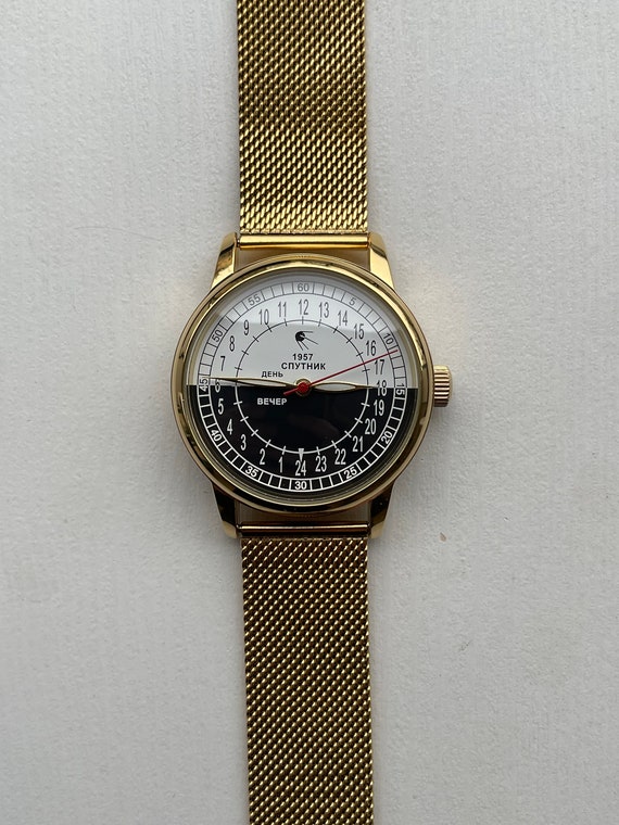ラケタ（ロケット）ソ連製腕時計 手巻、２４時間表示 ヴィンテージ ラケタ スプートニク ウォッチ：24時間表示、ソ連製機械