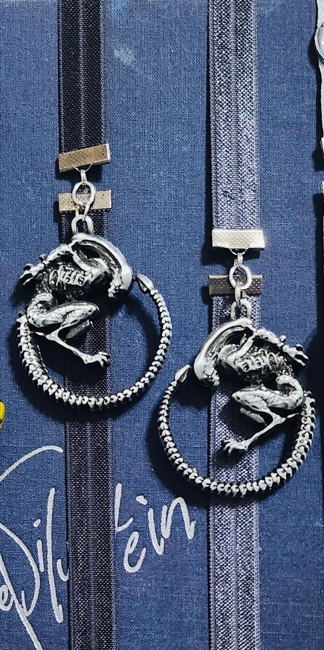 Alien Elastic Ribbon Bookmarks: Sci-fi Book Lovers Xenomorph Circular ...