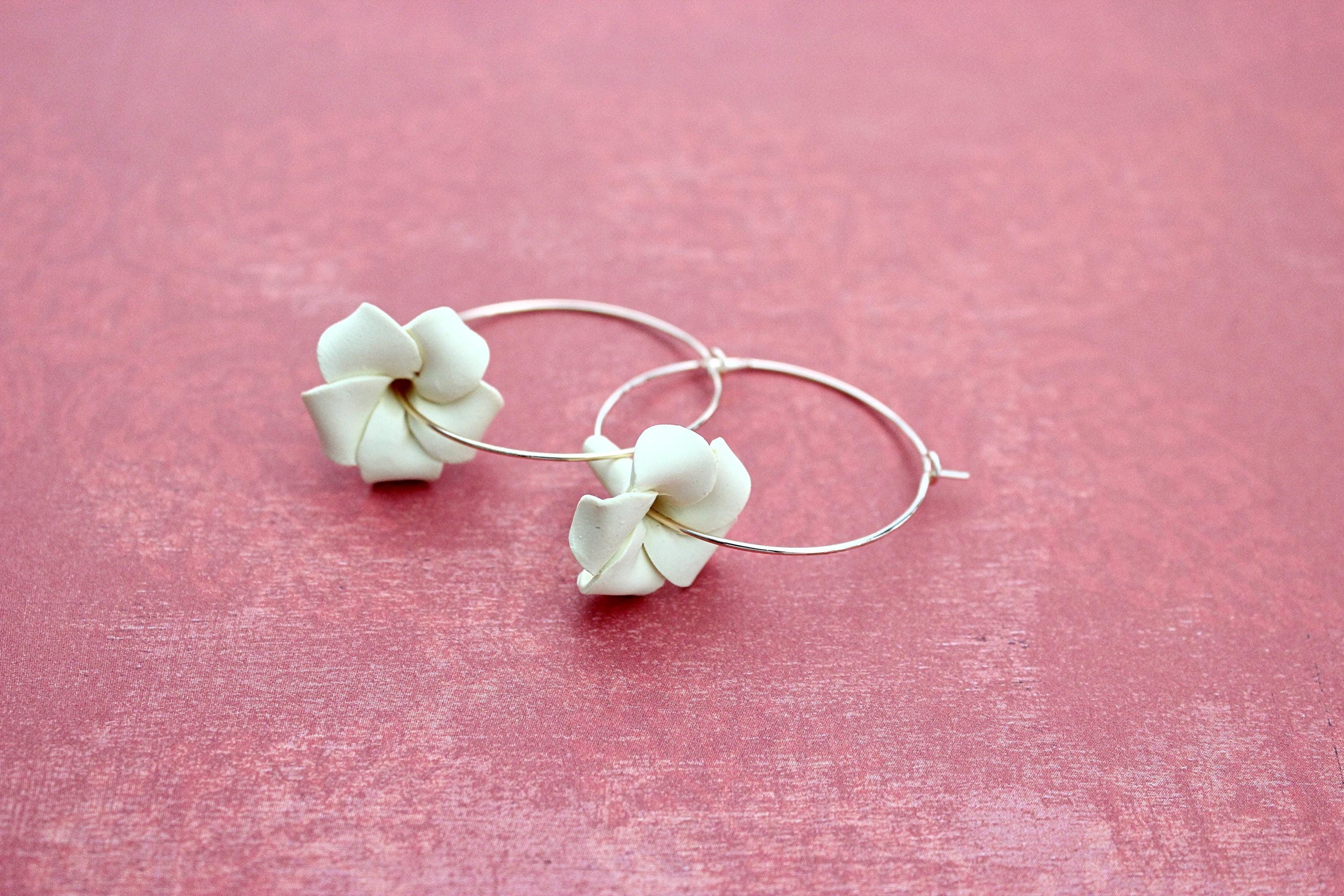 Puakenikeni earrings - Etsy 日本