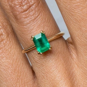 Emerald Ring, Baguette Gemstone Ring, Emerald Jewelry Gift for Her, 14k Gold Ring, Stacking Ring May Birthstone Gold Ring