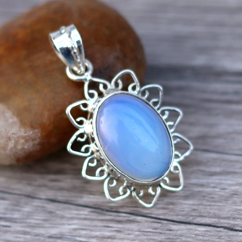 Natural Rainbow Moonstone Top Quality Gemstone Pendant Top Rare Stone Boho Pendant 925-Antique Silver Pendant,Wedding Pendant Gift For Her