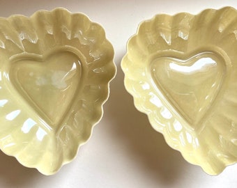 Belleek Ireland Porcelain Heart Shaped Scalloped Bowl/Dish, Set of 2, Yellow, 4th Per/1st Green Mark, 1946-1955, Superb Condition