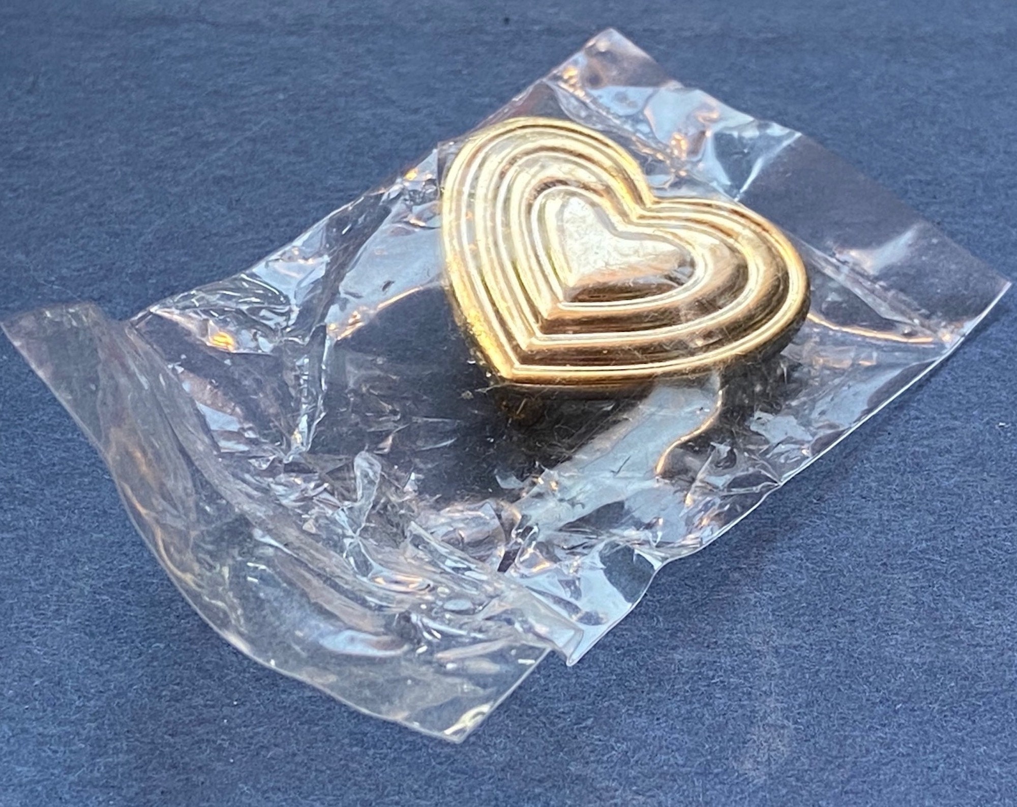 Variety Club Gold Heart Pin 1993 Global Fundraising Initiative