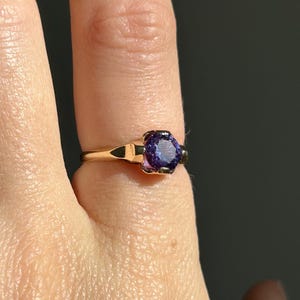 Vintage 10k Gold Amethyst Ring Size 6 1/2 / Solid Gold / Real Gold / February Birthstone / Purple Stone / Gift For Her / Pretty Ring