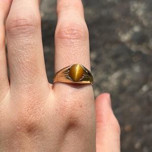 Vintage 10k Gold Tigers Eye Ring Size 8 3/4  / Real Gold / Solid Gold / Gift For Her / Gift For Him / Unique Ring / Yellow Gold / Cabochon