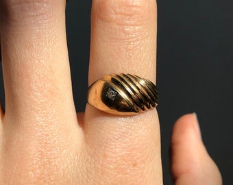 Vintage 10k Gold and Diamond Ring Size 7 3/4 / Dome Ring / Shell Ring / Statement Ring / Real Gold Ring / Solid Gold Ring / Gift For Her