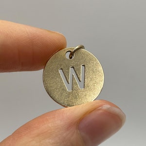 Ciondolo con sigillo a forma di W in oro 10k vintage / Ciondolo con monogramma / Oro massiccio / Ciondolo a medaglione / Regalo per lei / Regalo per lui