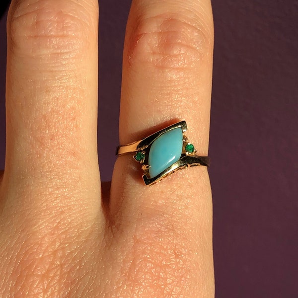 Vintage 10k Larimar and Emerald Ring Size 7 3/4 / Vintage 10k Gold Ring / Gift For Her / Vintage Blue Stone Ring