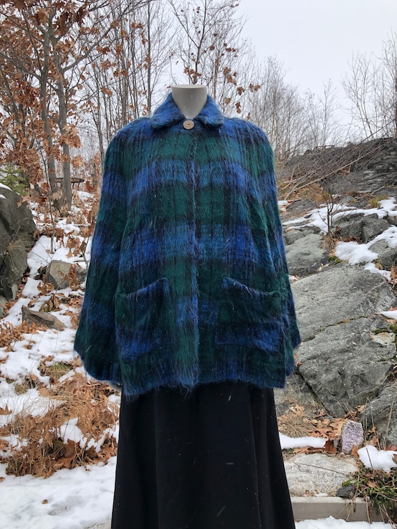 Vintage Mohair and Wool Poncho Size S - M / Vinta… - image 1