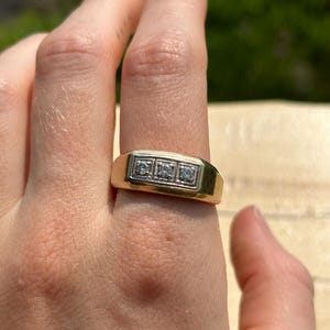 Vintage 10k Gold und Diamant Ring Größe 80 / 585 / Solid Gold / Herrenring / Geschenk für Ihn / Drei Stein Ring / Klassischer Ring / Echt Gold