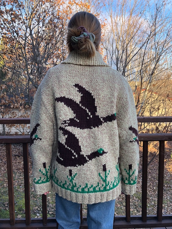 Vintage Mary Maxim Flying Geese Curling Sweater M… - image 3