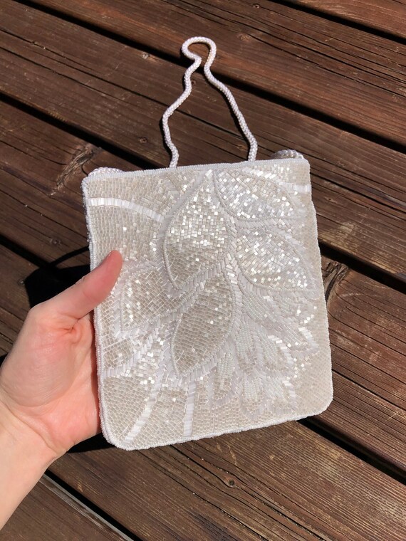 Vintage 80s Beaded White Bag / White Beaded Purse / Beaded Evening Bag / White Purse / Vintage Bride