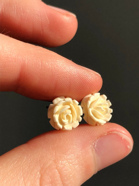 Vintage 14k Rose Carved Bone Stud Earrings / 14k G