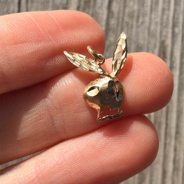 Vintage 10k Gold Playboy Bunny Pendant / Vintage Gold Bunny Charm / Diamond Cut Pendant / Gift For Her / Vintage Playboy