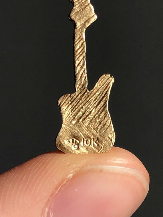 10k Gelbgold E-gitarre Charm Anhänger - 1,2 Zoll Länge
