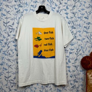 Vintage Dr. Seuss T-shirt M / Ein Fisch zwei Rote Fische Blaue Fische / 90er Jahre T-shirt / Street Wear / Cooles Shirt / Einzigartiges Shirt / Lustiges