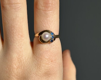 Anillo vintage de perla de oro de 10 quilates con piedras azules de 6 3/4 / Oro macizo / Oro auténtico / Anillo único / Anillo con múltiples piedras / Regalo para ella