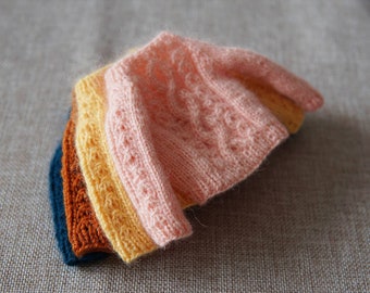 Sweater for Blythe and Other Dolls