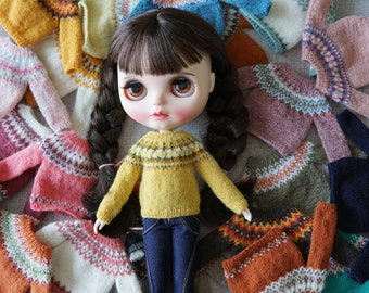 Sweater for Blythe and Other Dolls