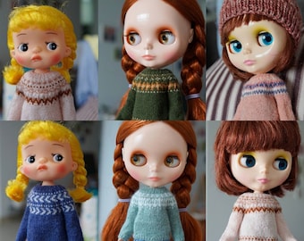 Sweater for Blythe and Other Dolls