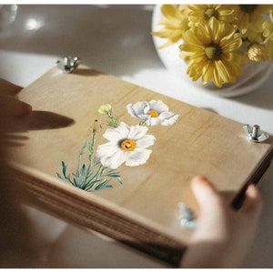 Kids flower press with wildflower design, Small portable herbarium press, Botanical craft kit for girl, Kids birthday gift, Flower art