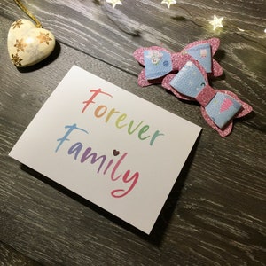 Scheda di adozione / famiglia per sempre / congratulazioni per la tua adozione