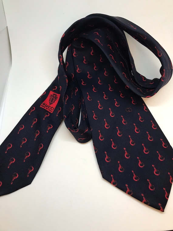 red gucci tie