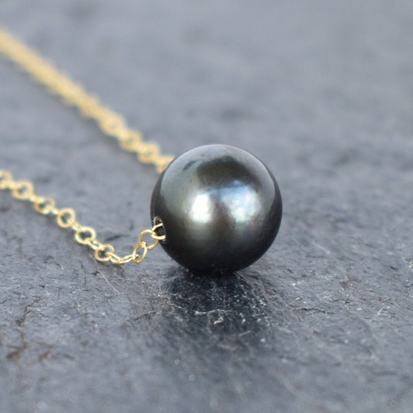 Black Pearl Floating Necklace main image 1