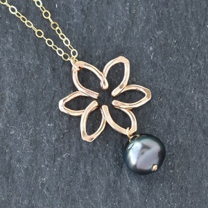 Small Nanu Flower Necklace with Dangling Pearl, Tiare Jewelry, Hawaiian Flower, Vacation Accessories, Handmade with Aloha in Hawaii