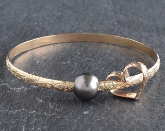 One Hawaiian Heirloom Style Pattern Tahitian Pearl Bangle with Heart Charm, Interlocking Bracelets, Hawaiian Jewelry, Handmade in Hawaii