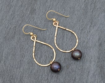 Small Teardrop Hoop Earrings, Black Pearl Jewelry, Hawaiian Jewelry, Bridesmaid Earrings, Pretty Pearls, Pearl Hoops, Black Pearl Earrings