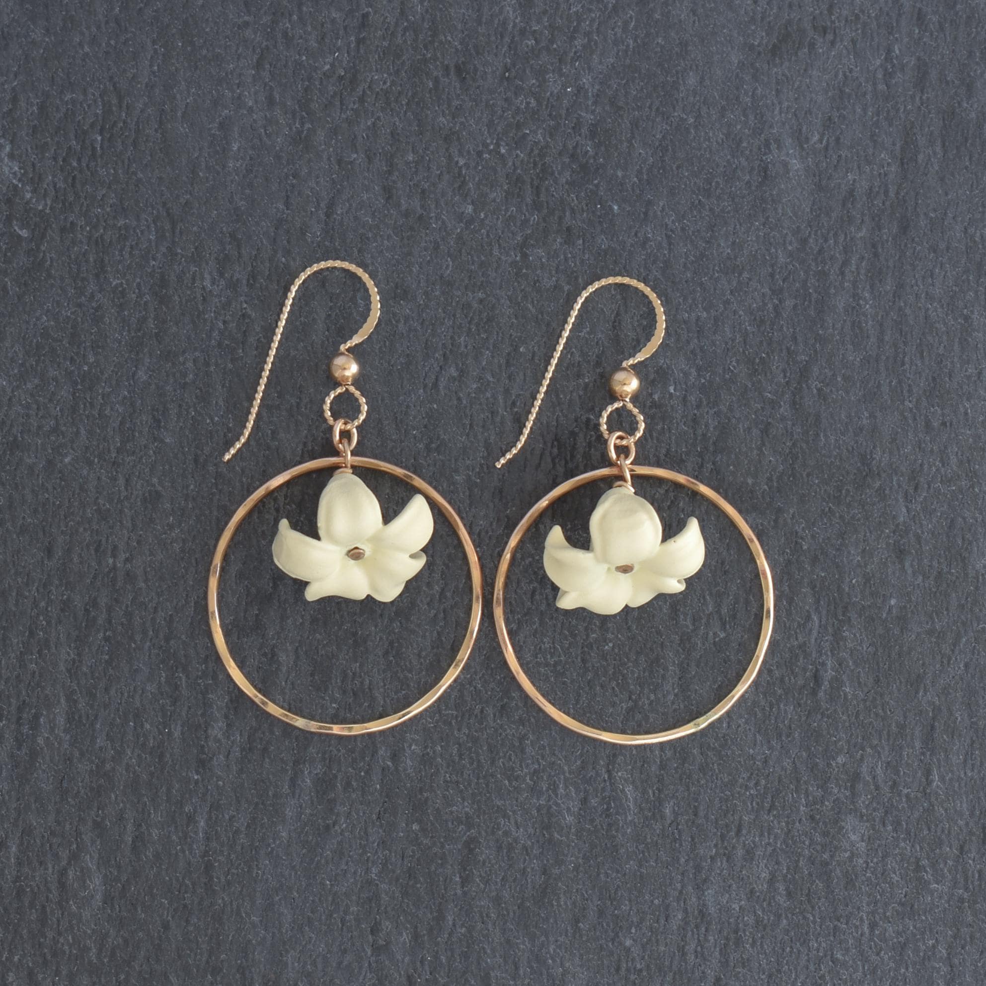 Puakenikeni earrings - Etsy 日本