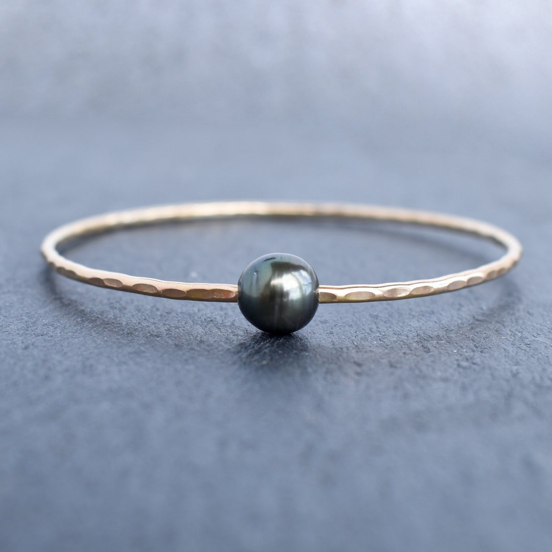 【TOGA】PEARL BANGLE White Pearl — Silver Bangle Bracelet – JPeace Designs