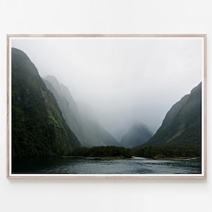 Milford Sound Neuseeland, Milford Sound Druckbares Poster, Landschaftsfotografie, Berge Wandkunst, Siehe Druck, Digitaldruck Download
