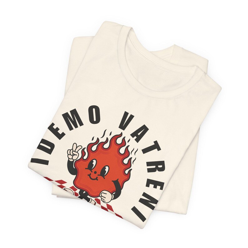 Camiseta Idemo Vatreni Cartoon Fire, camiseta Croacia Soccer 2026, Hrvatska Nogomet Majica Natural