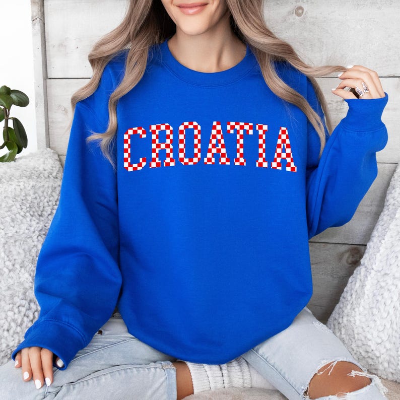 Croatia Checkers Sweatshirt, Croatian Red and White Checks Soccer Outfit, Hrvatska Nogomet Džemper bild 3