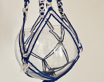 Suspension pour plante en macramé bleu/blanc