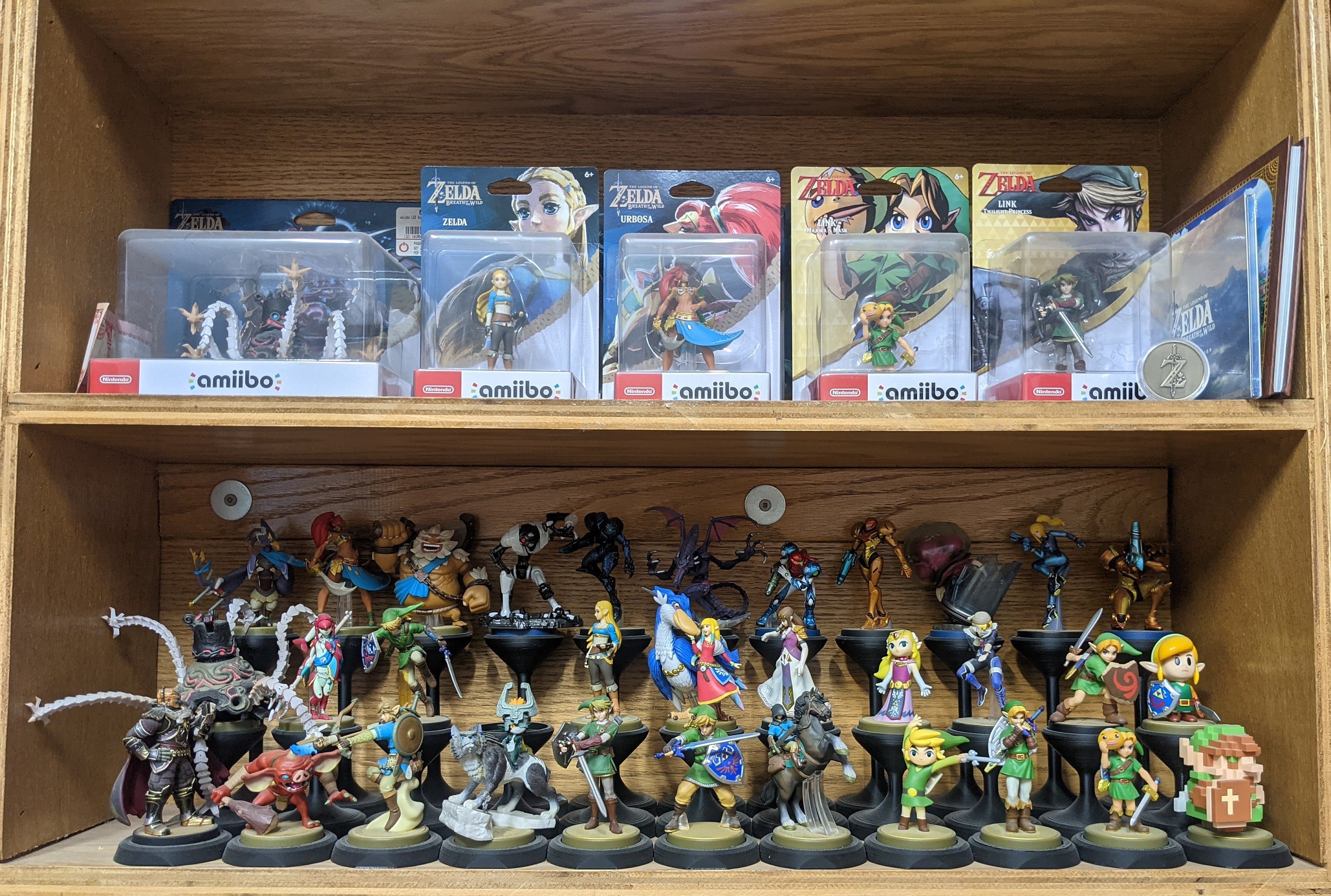 Nintendo Amiibo Display Stands Modular and Customizable