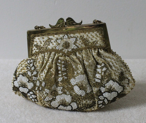 Hand beaded purse - image 6